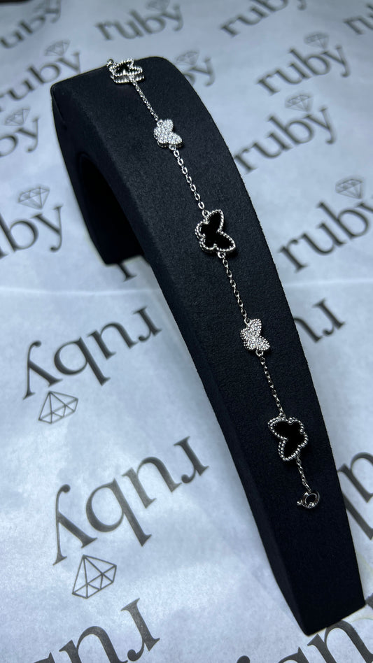 سوار الفراشة الاسود ذات وجهين