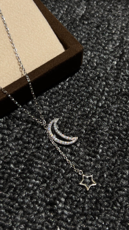 قلادة الهلال ايطالية