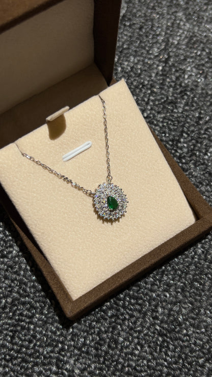 قلادة اميرلد مخبري ايطالية