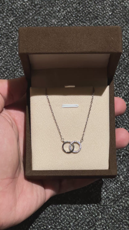 قلادة الحلقتين ايطالية